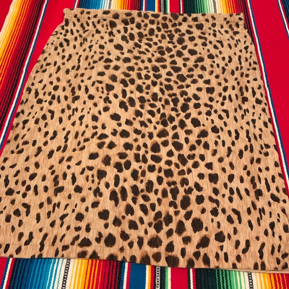 Merona leopard print knit skirt